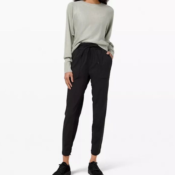 NWT Lululemon Cashlu Knit Pullover - Picture 2 of 6